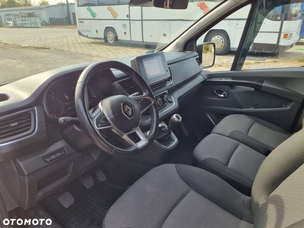 Renault Trafic - 11