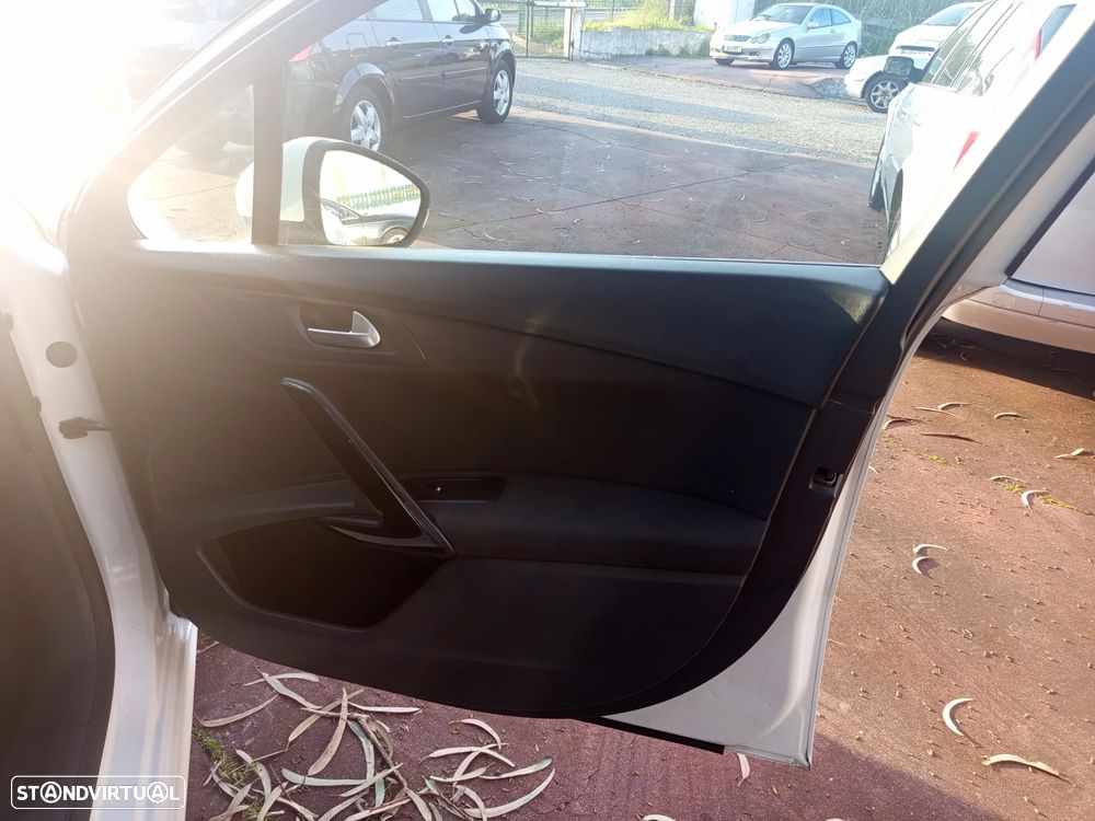 Peugeot 508 SW e-HDi 115 ETG6 Stop&Start Business-Line - 29