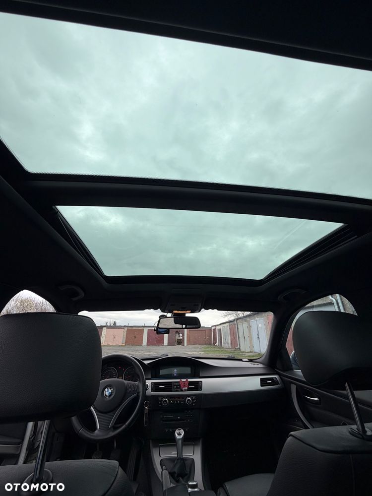 BMW Seria 3 325xi - 10