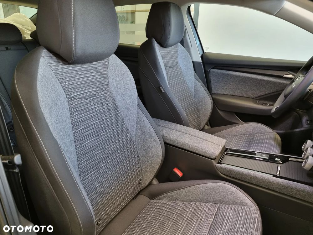 Skoda Superb 2.0 TSI Drive DSG - 22