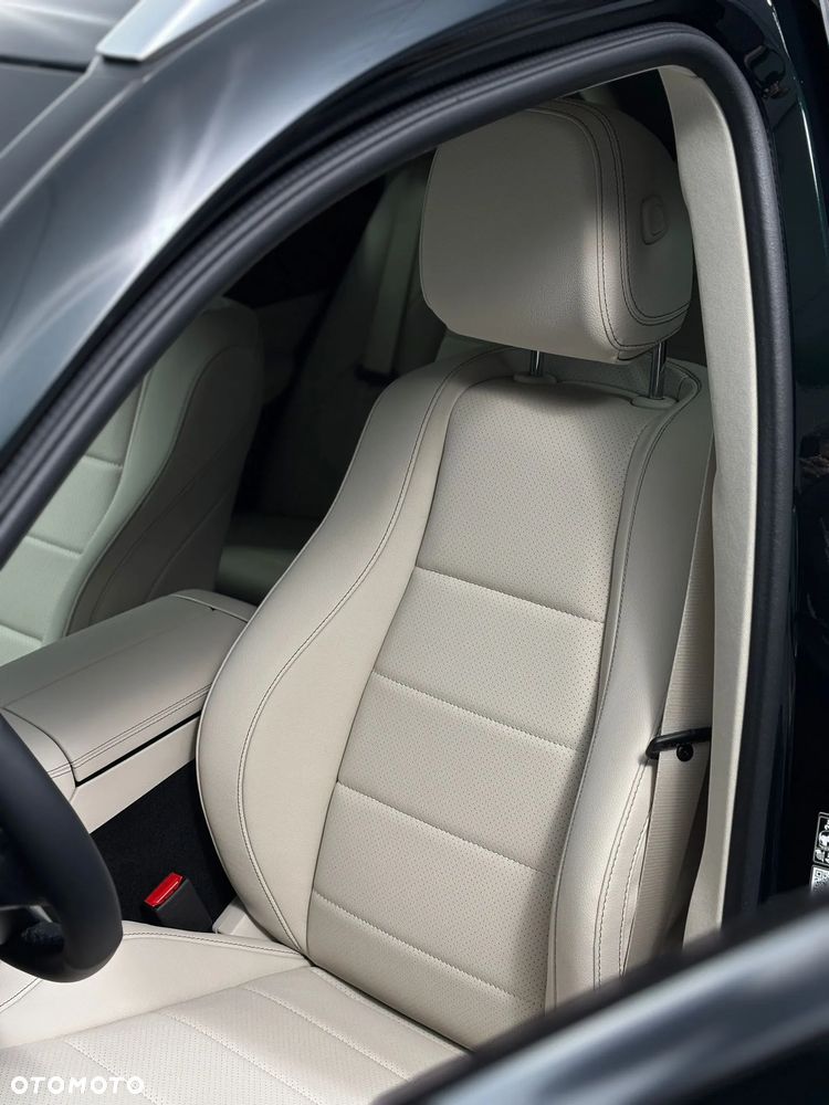 Mercedes-Benz GLE 300 d 4-Matic - 14
