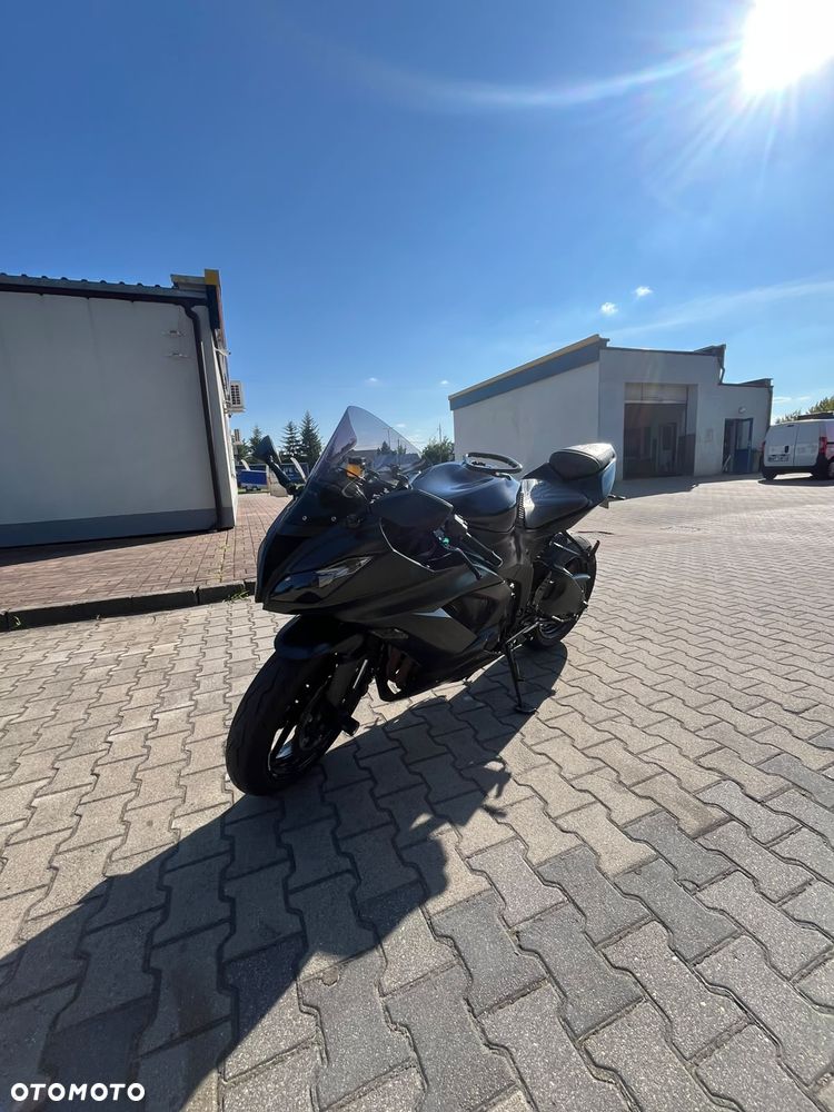 Kawasaki ZXR - 7