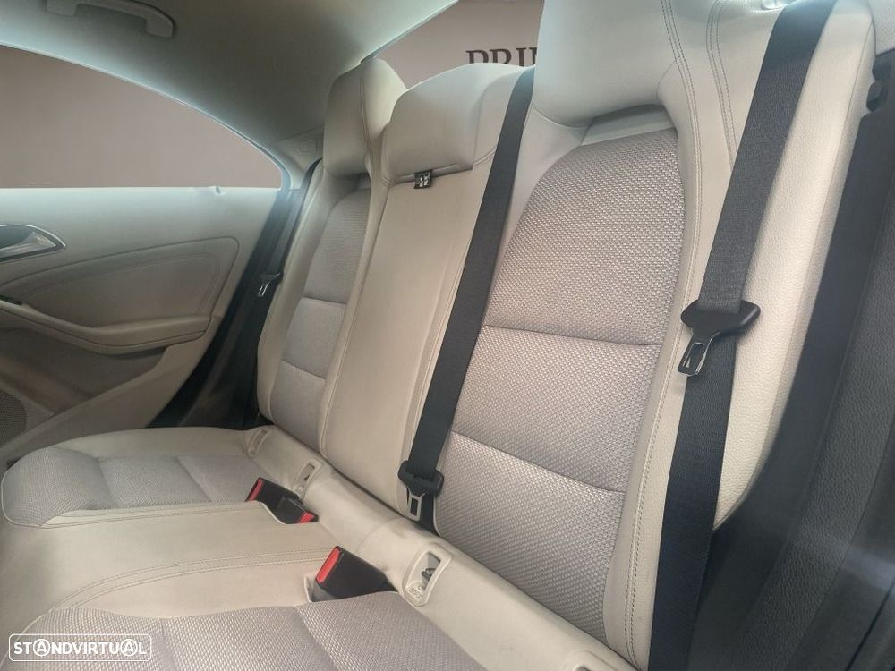 Mercedes-Benz CLA 180 CDi - 14