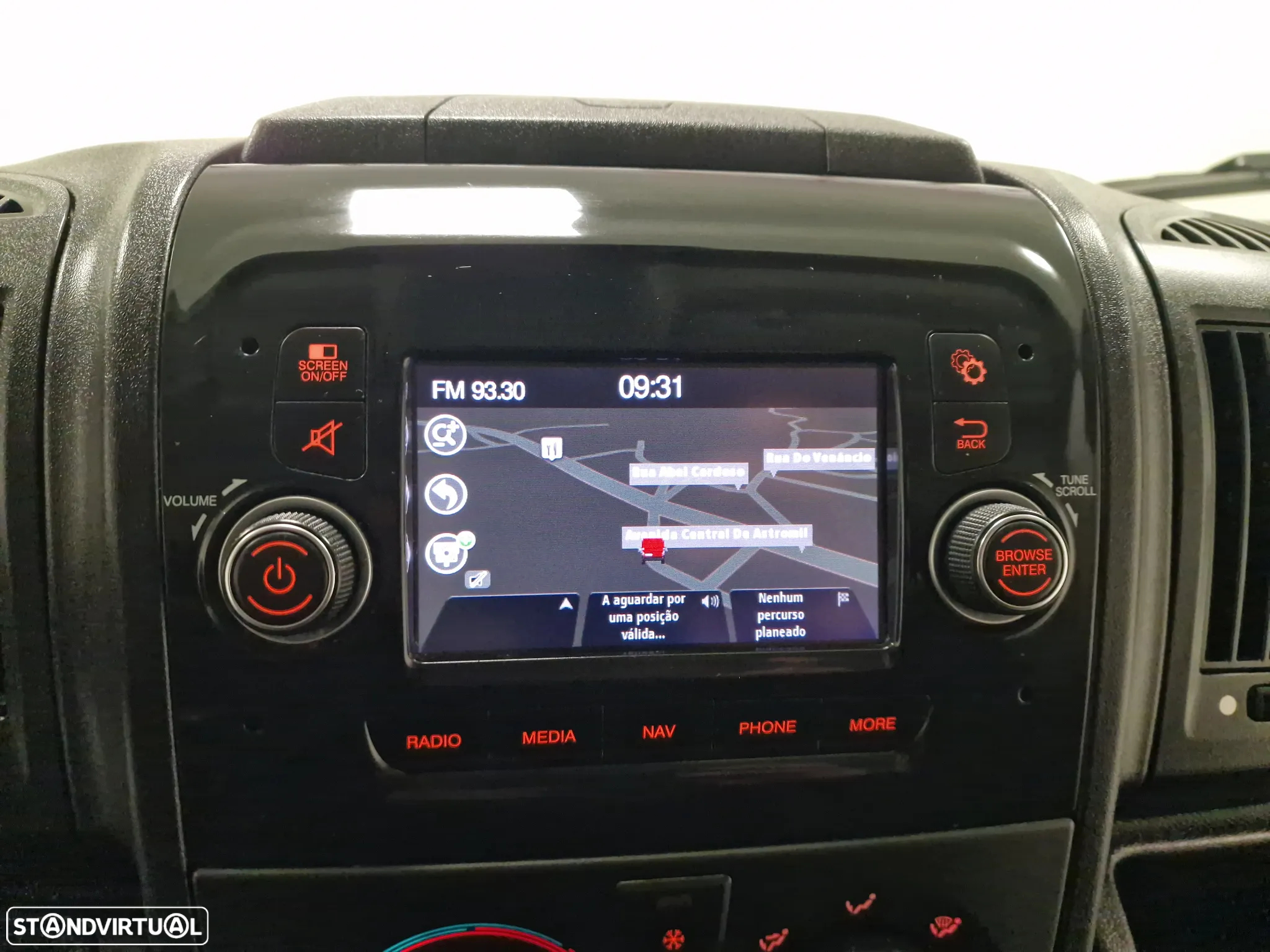 Peugeot BOXER 2.2 BLUEHDi 335 L2H2 Pro GPS CAM. TRASEIRA IVA DEDUTIVEL - 52