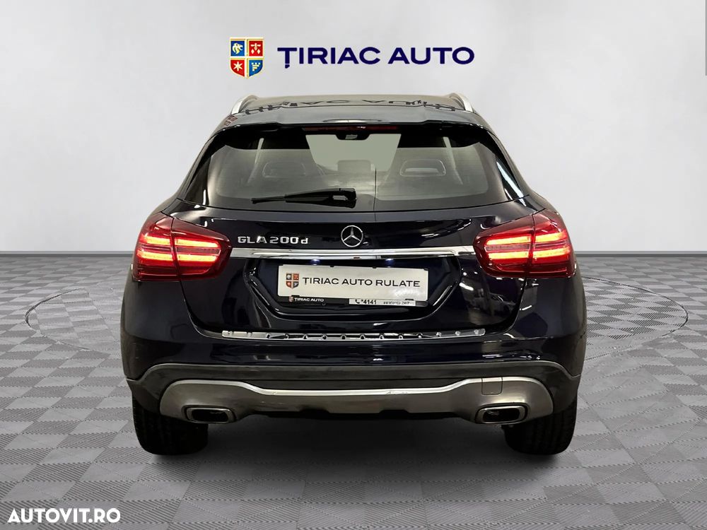Mercedes-Benz GLA 200 d Aut. - 4