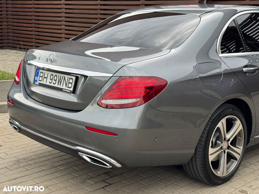 Mercedes-Benz E 220 d 4Matic 9G-TRONIC Avantgarde - 20