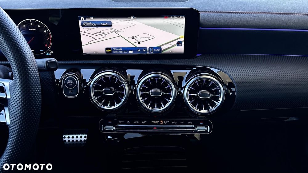 Mercedes-Benz CLA - 17