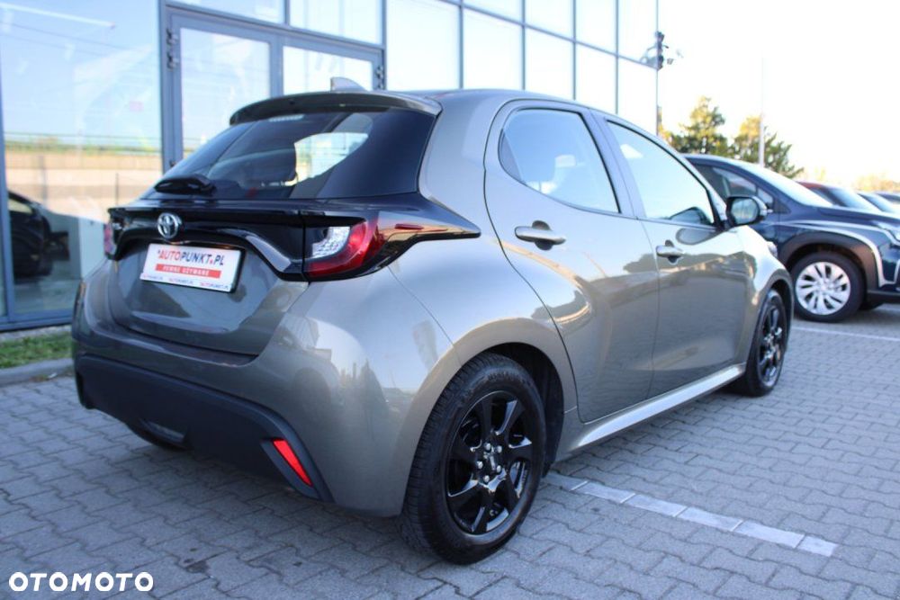 Toyota Yaris - 8