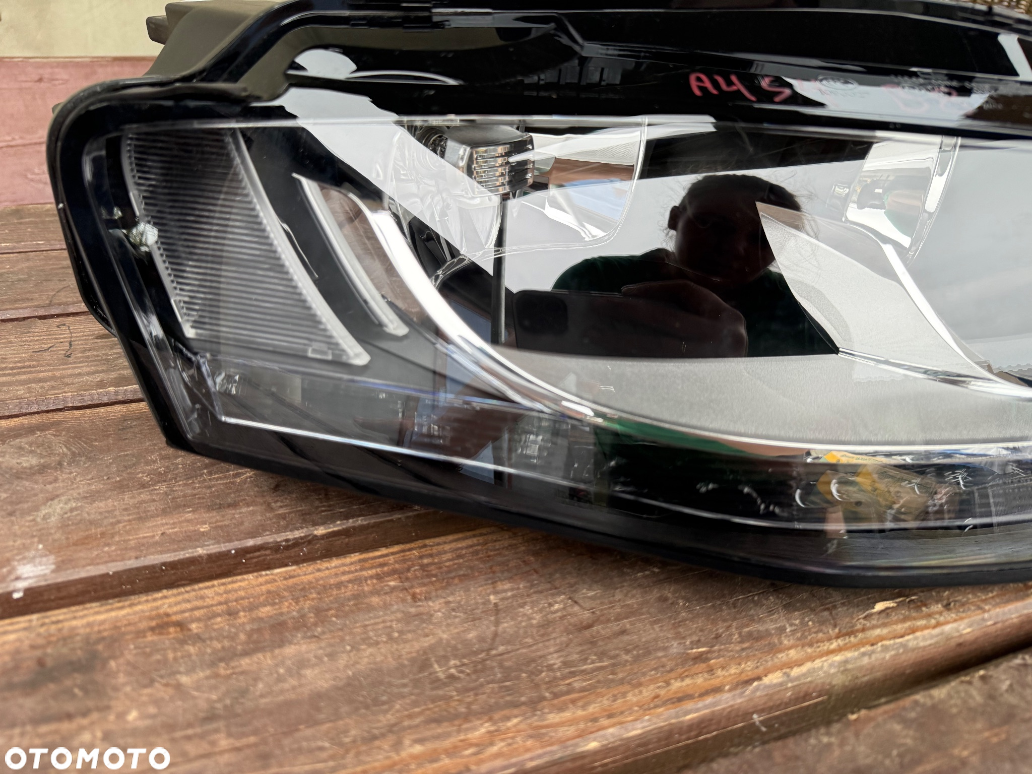 Lampa prawa przednia Audi A4 B8 - 3
