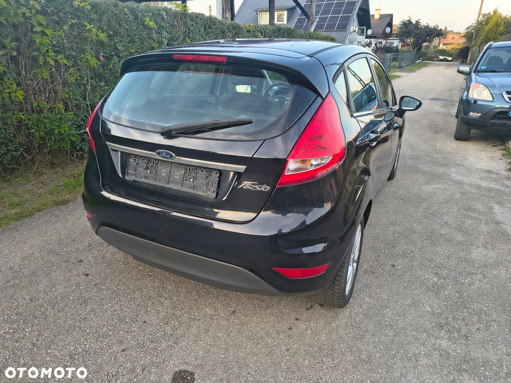 Ford Fiesta - 16