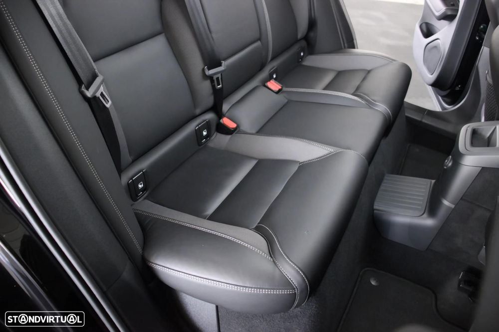 Volvo XC 60 2.0 T6 PHEV Black Edition AWD - 14
