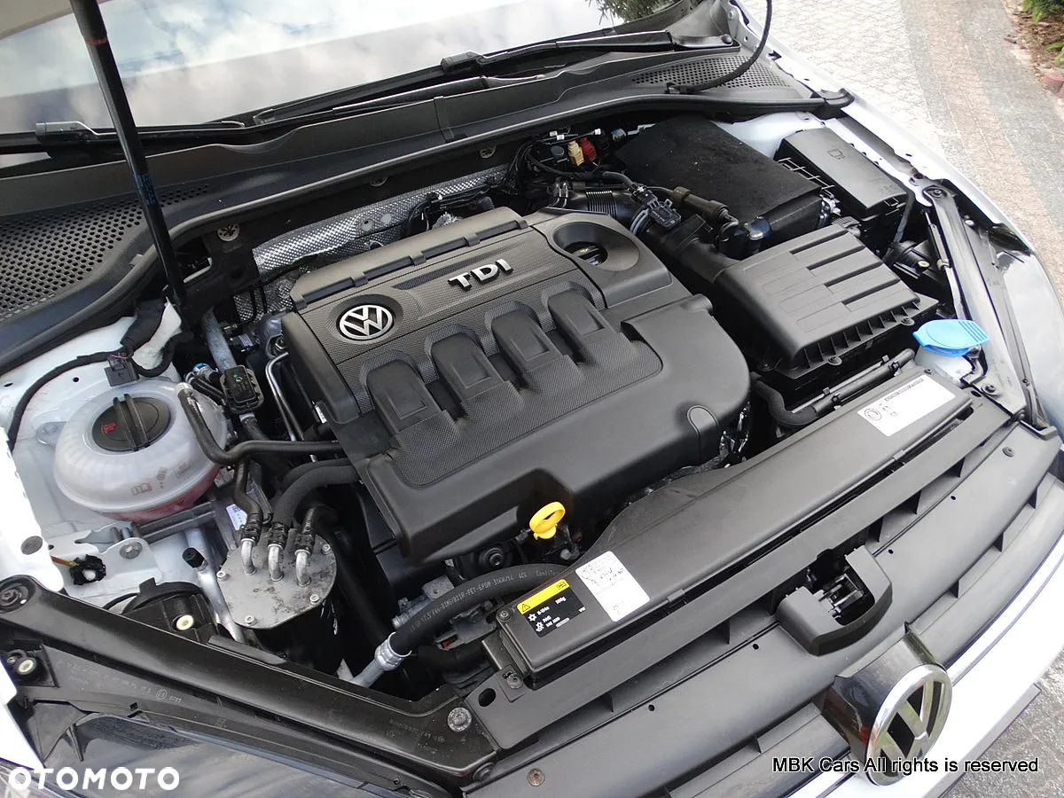 Volkswagen Golf 1.6 TDI BlueMotion Technology Comfortline - 39