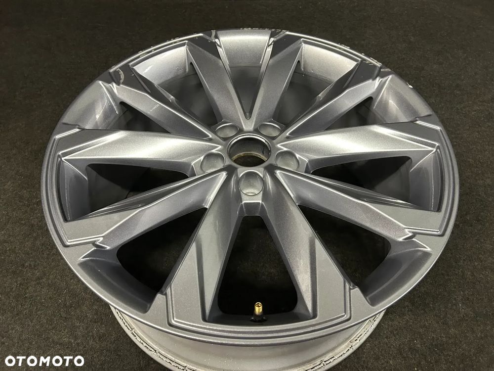 Alufelga Audi A6 C8 Allroad 20 cali 5x112 1szt. 4K9601025L - 2