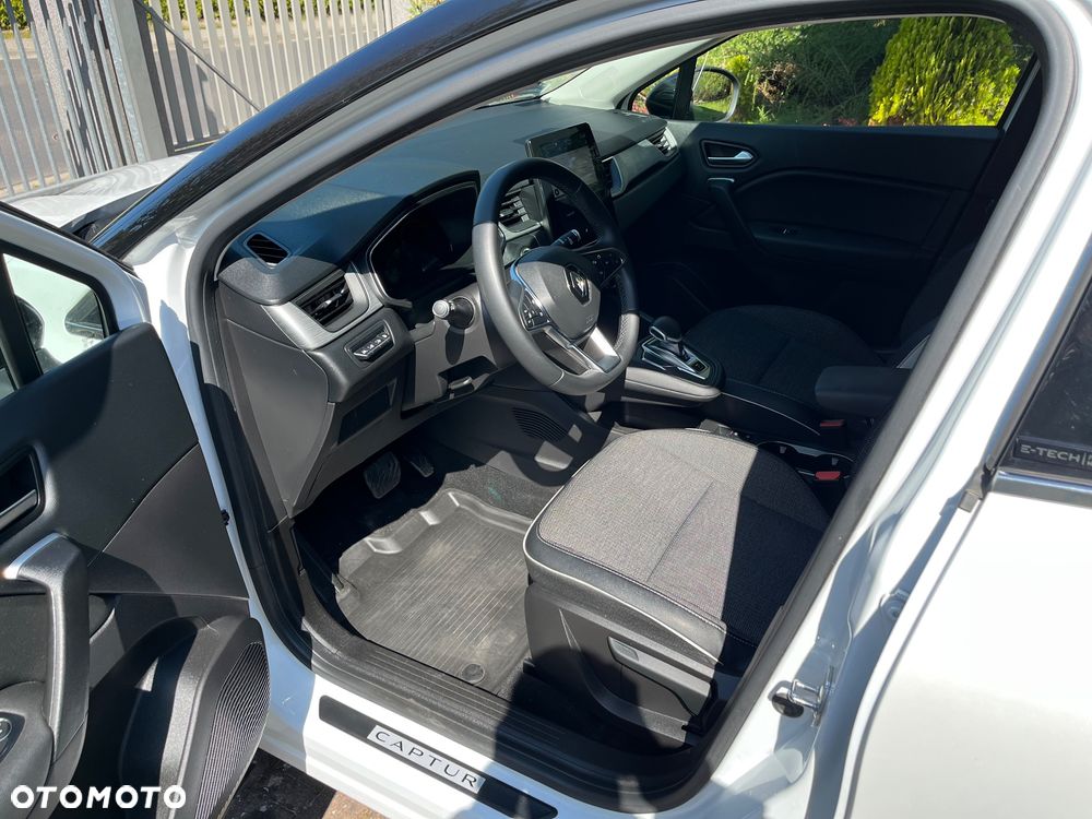 Renault Captur 1.6 E-TECH Plug-In Intens - 11