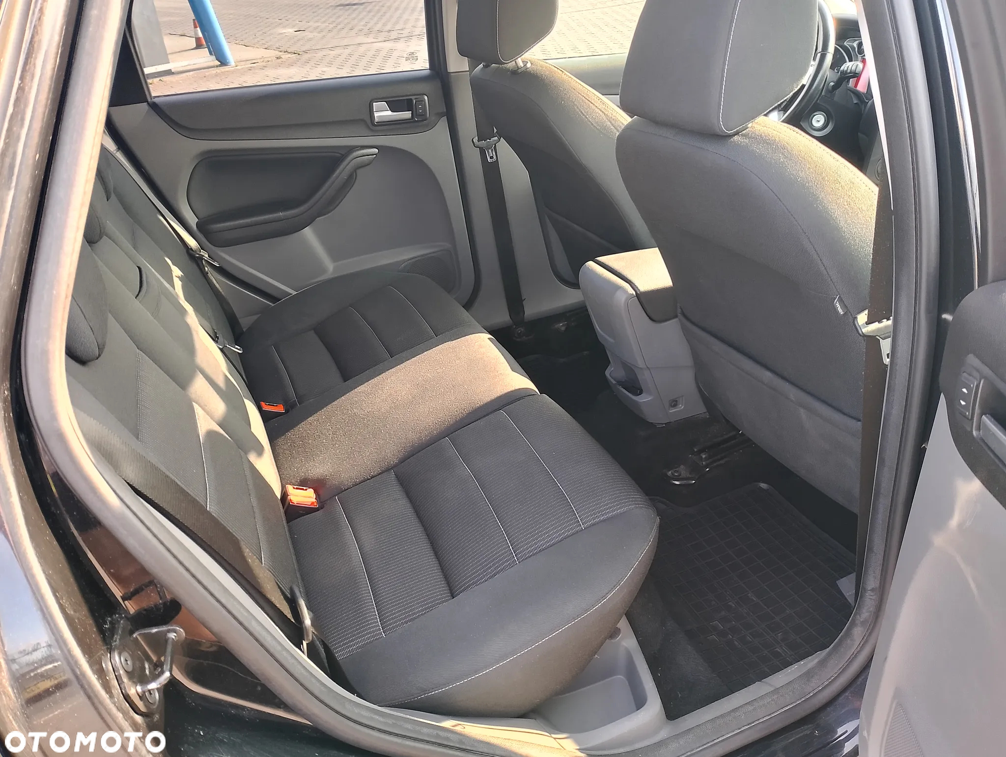 Ford Focus 1.6 16V Titanium - 5