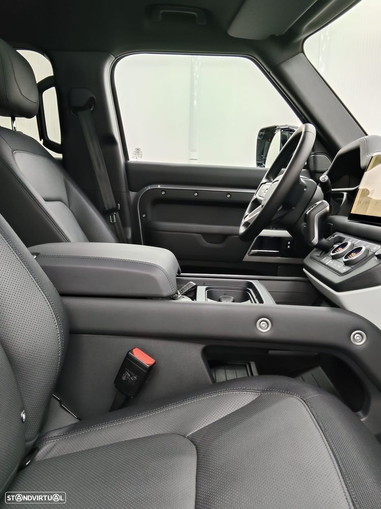 Land Rover Defender 2.0 P400e 110 AWD X-Dynamic HSE - 10