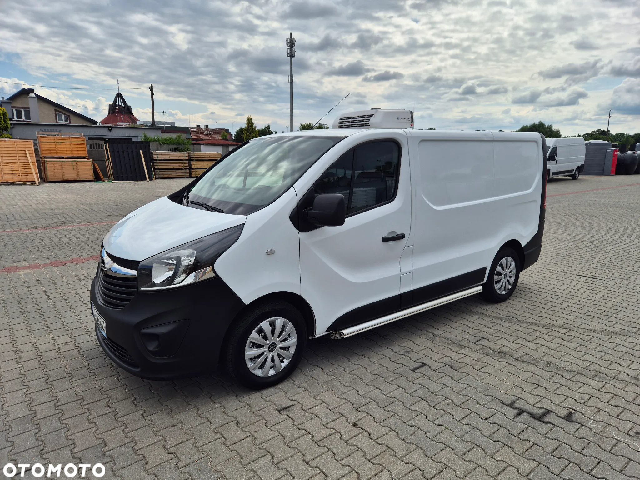 Opel Vivaro - 2