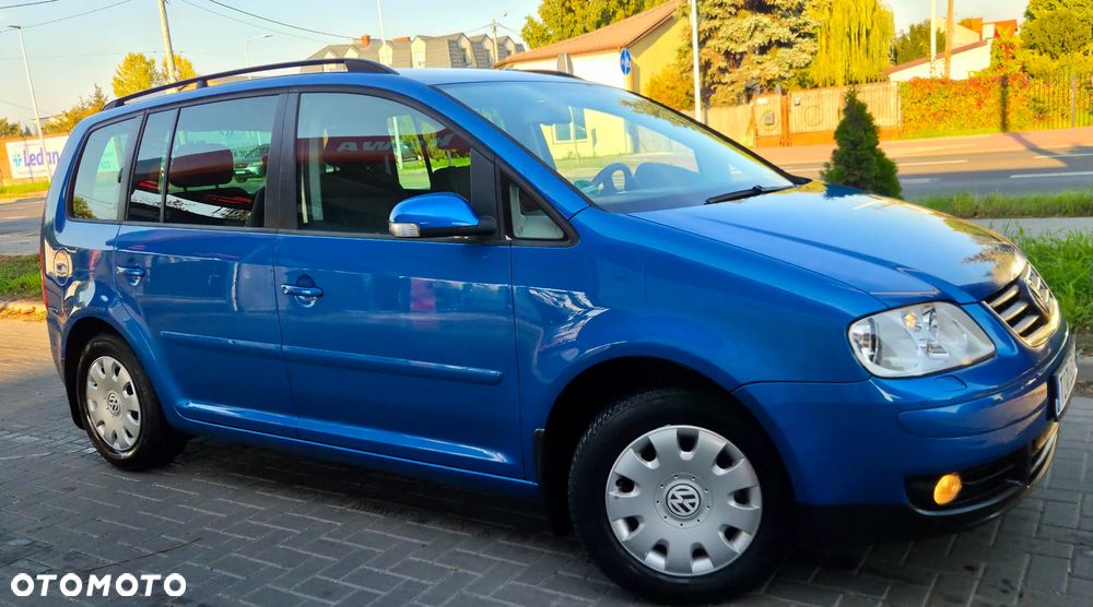 Volkswagen Touran 1.9 TDI DPF Highline - 17