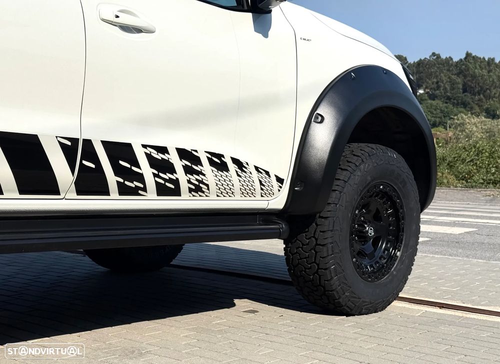 Nissan Navara 2.3 dCi CD 4WD N-Guard Auto - 8