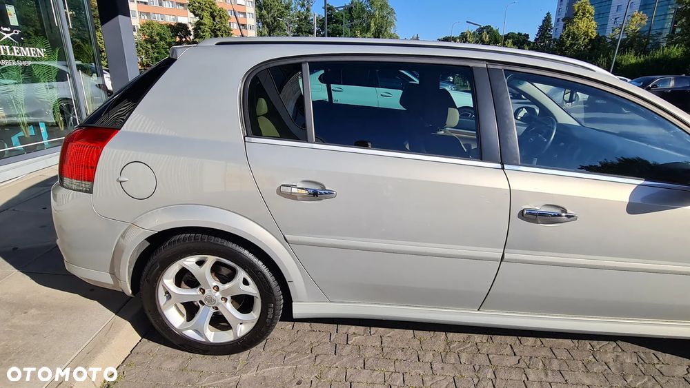 Opel Signum 1.9 CDTI Cosmo - 26