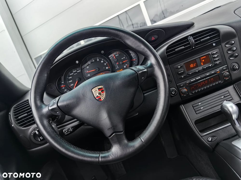 Porsche 911 - 16