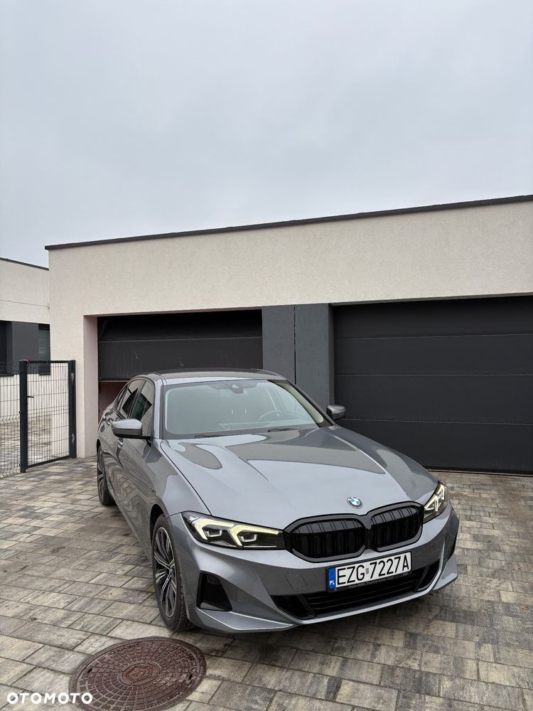 BMW Seria 3 318i Sport Line - 30