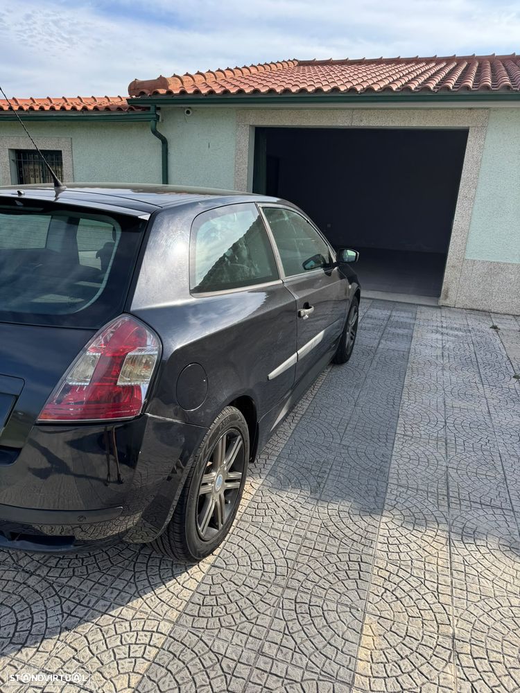 Fiat Stilo 1.4 16V Actual - 4