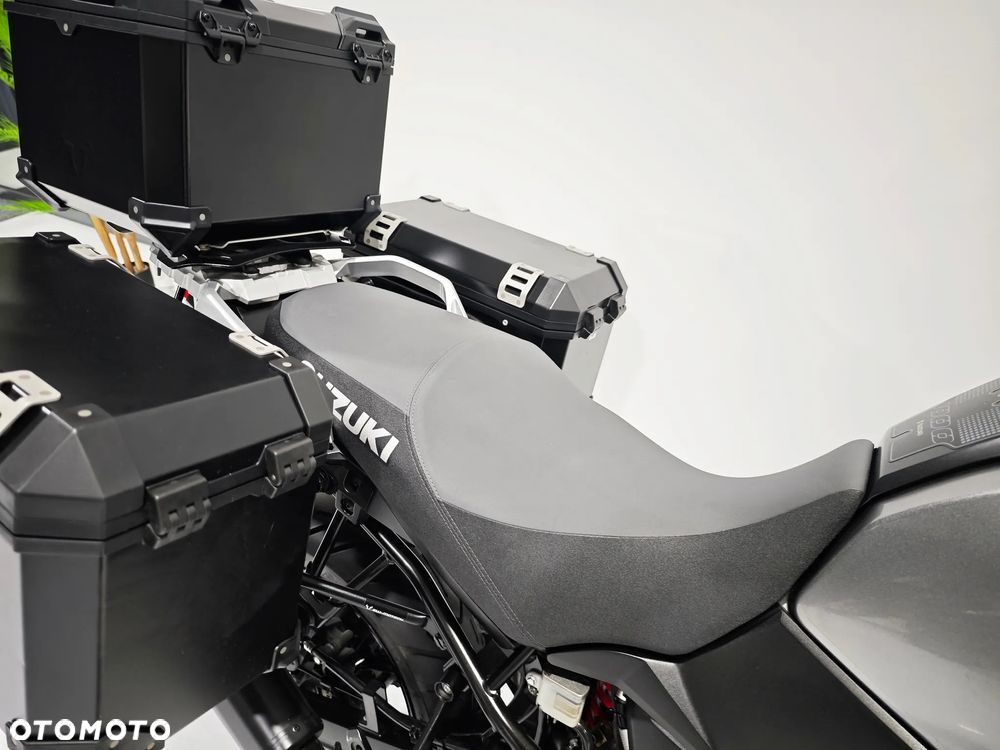 Suzuki V-STROM - 16
