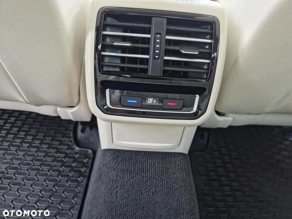 Volkswagen Passat 1.8 TSI BMT Highline DSG - 27