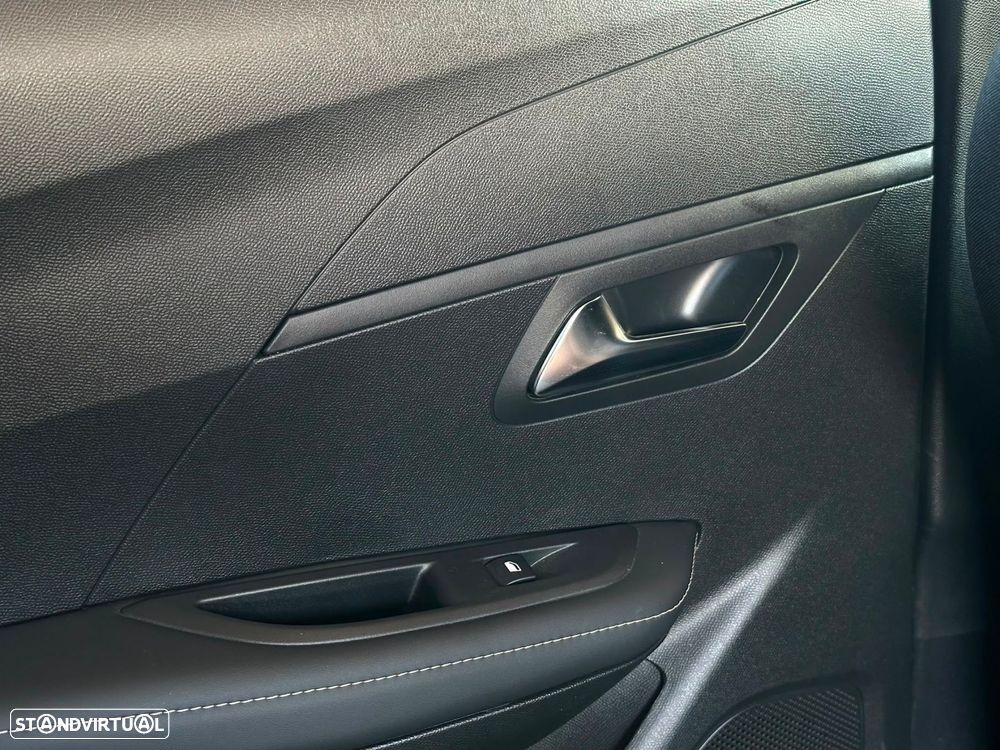 Peugeot e-208 50 kWh Allure Pack - 13