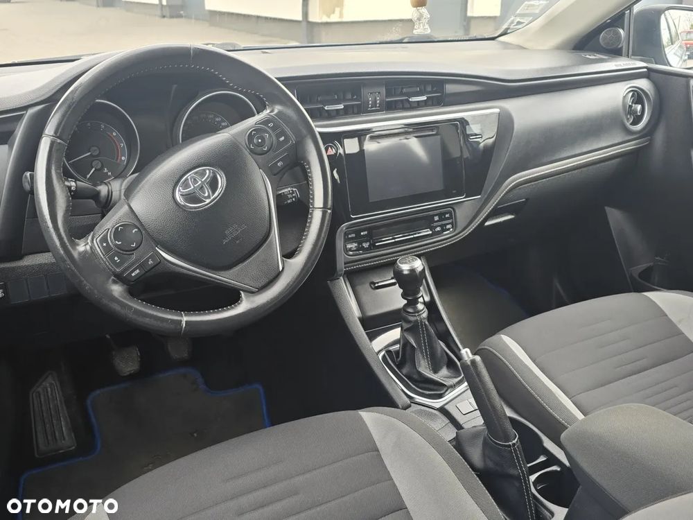 Toyota Auris 1.2 Turbo Comfort - 6