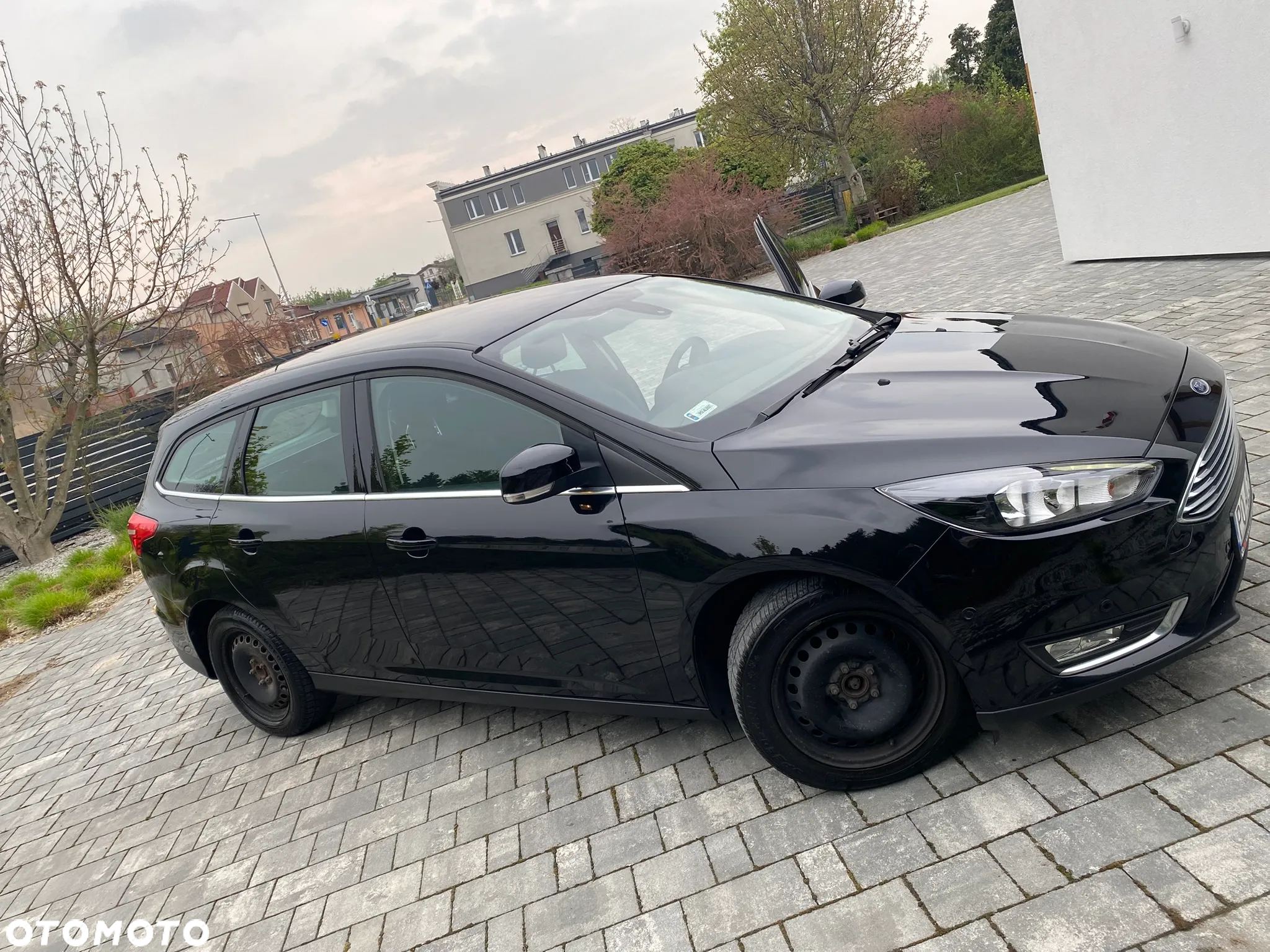 Ford Focus 1.5 EcoBoost Titanium ASS - 6