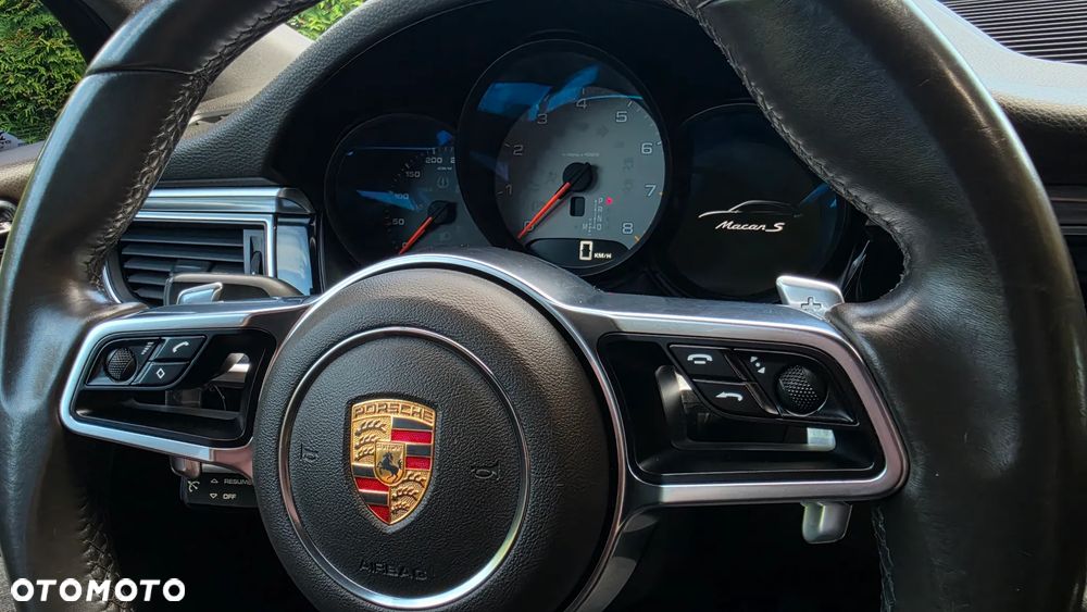 Porsche Macan - 28