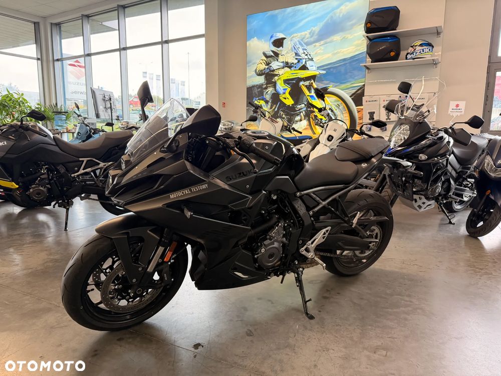 Suzuki GSX - 3