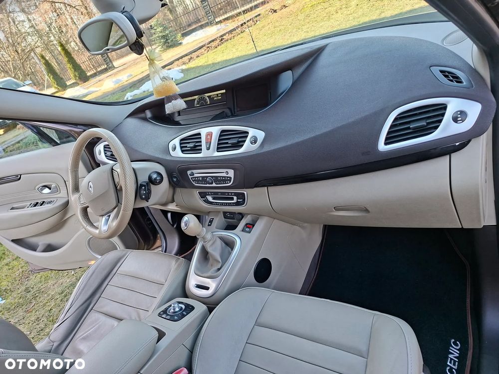 Renault Scenic TCe 130 Dynamique - 9