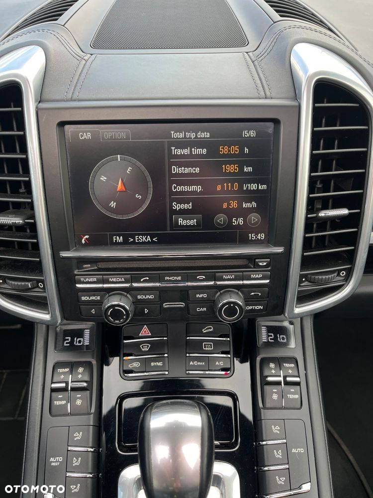 Porsche Cayenne Tiptronic S - 27