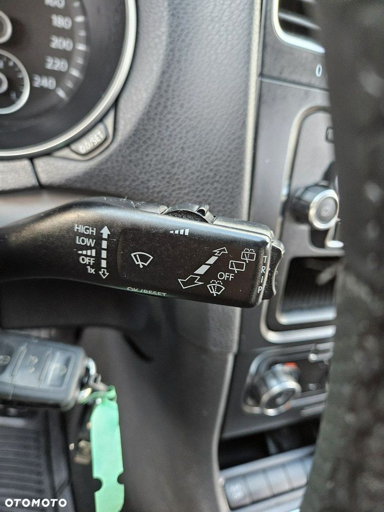 Volkswagen Golf - 14