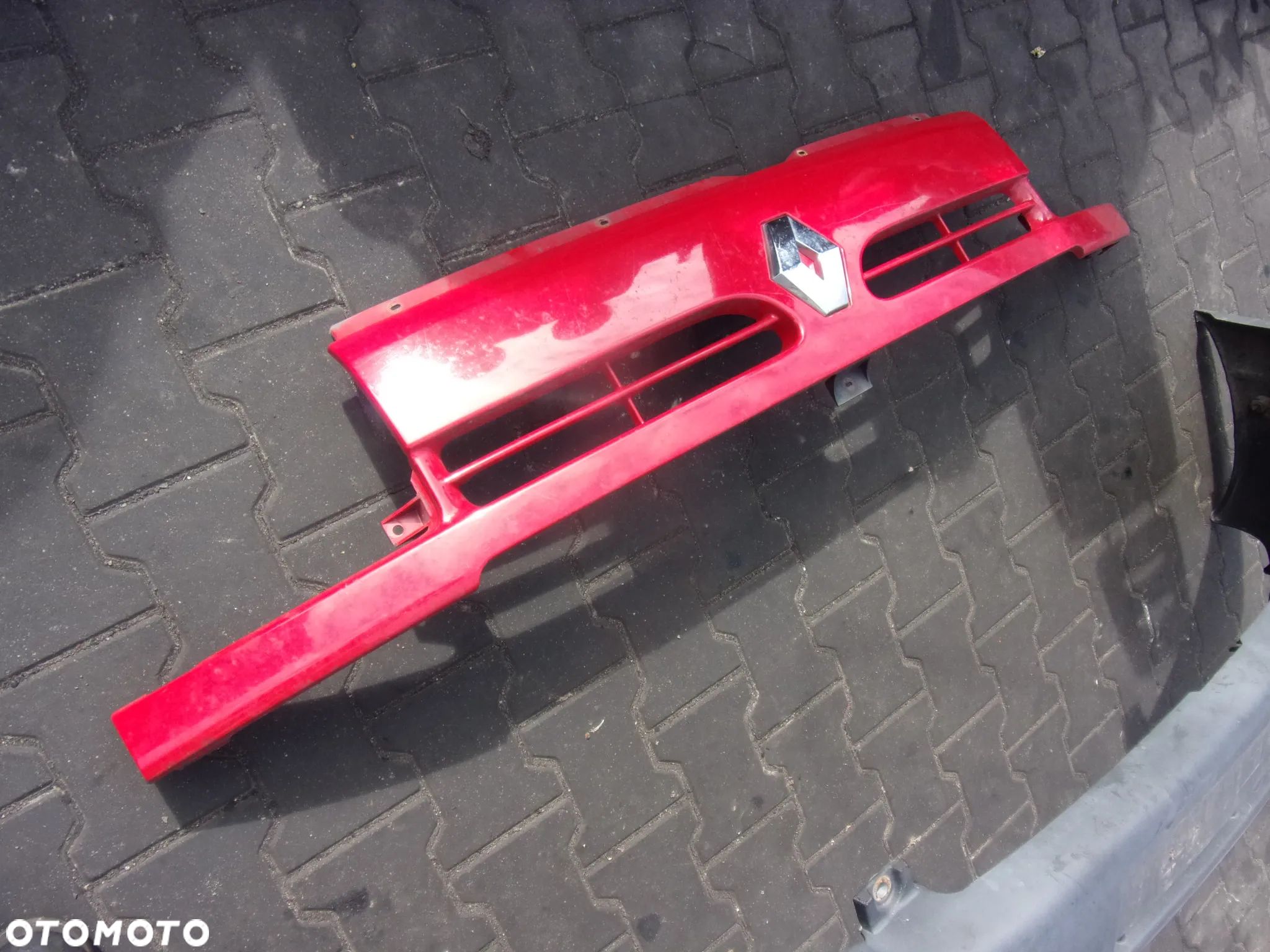 Grill atrapa Renault Master II 2002r. - 1