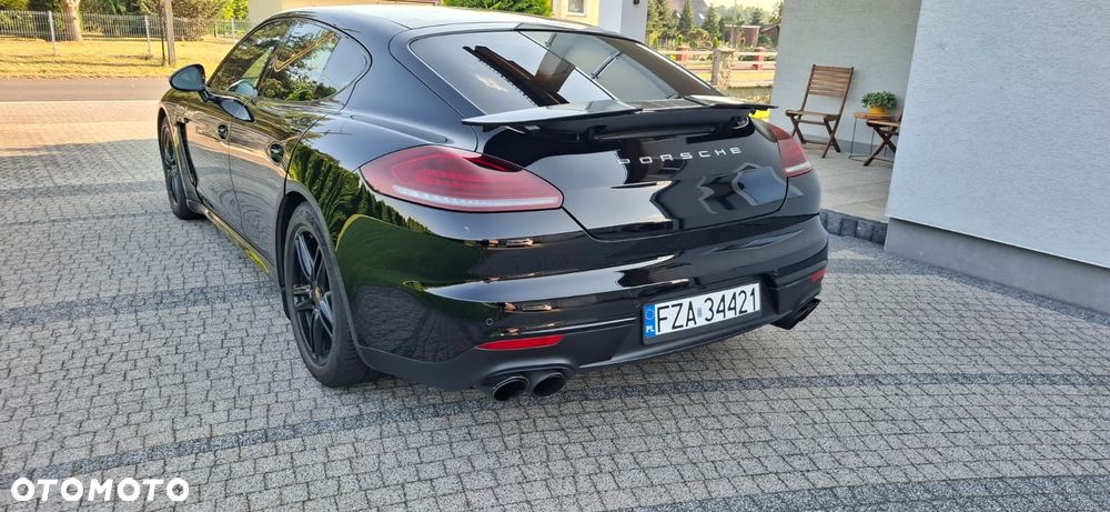 Porsche Panamera - 6