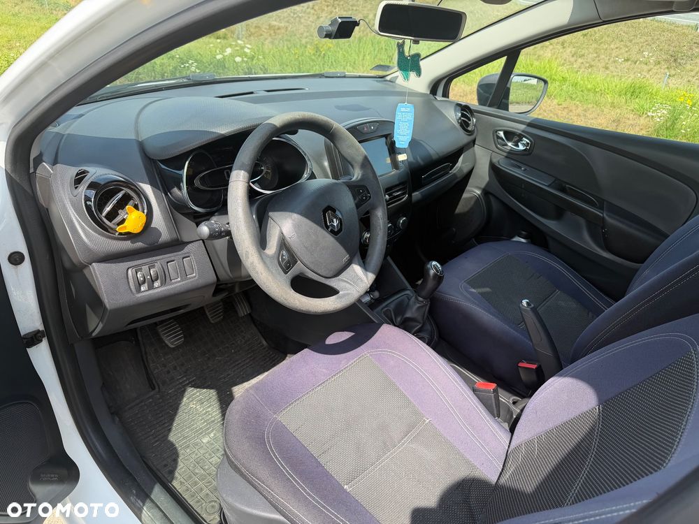 Renault Clio - 6