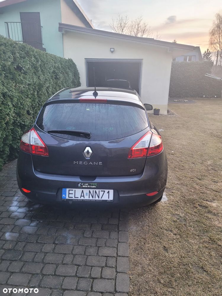 Renault Megane dCi 90 FAP Paris - 5