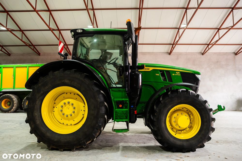John Deere 6R195 - 9