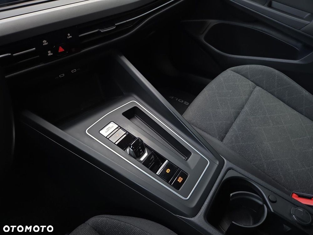 Volkswagen Golf Variant 2.0 TDI Life DSG - 13