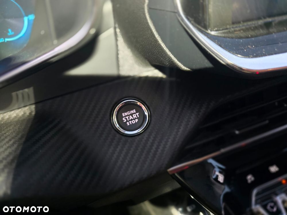 Peugeot 208 PureTech 100 Allure - 14