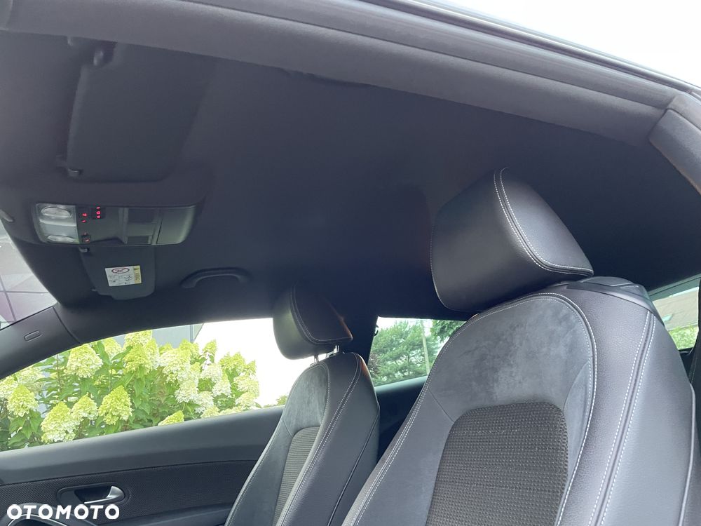 Volkswagen Scirocco 2.0 TDI Blue Motion Technologie Club - 16