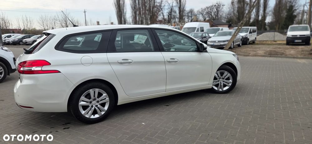 Peugeot 308 - 16