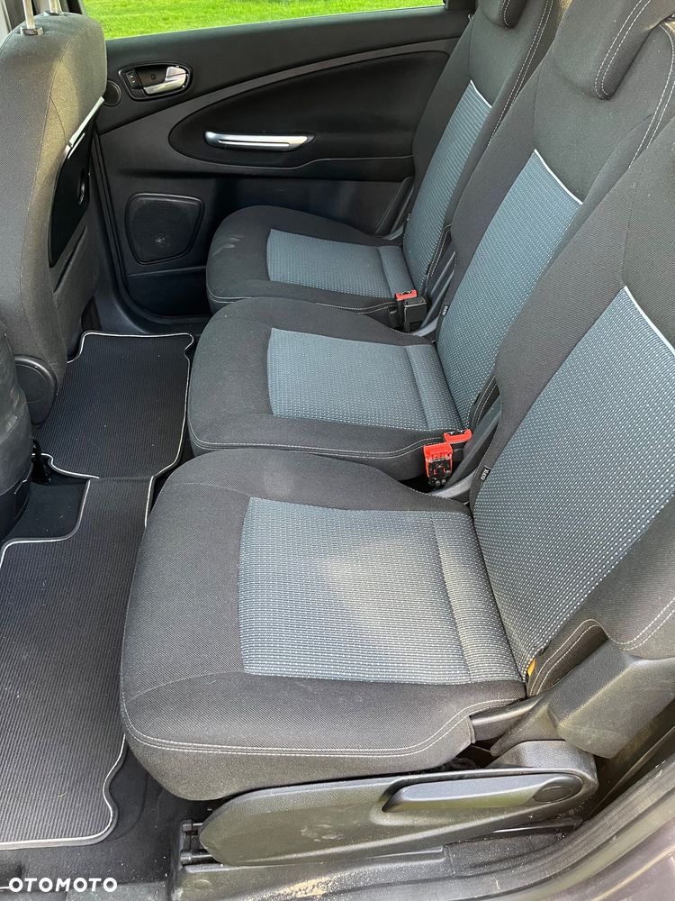Ford Galaxy 2.0 TDCi Trend - 11