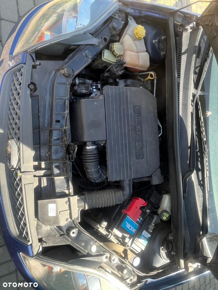 Ford Fiesta 1.3 Trend - 33