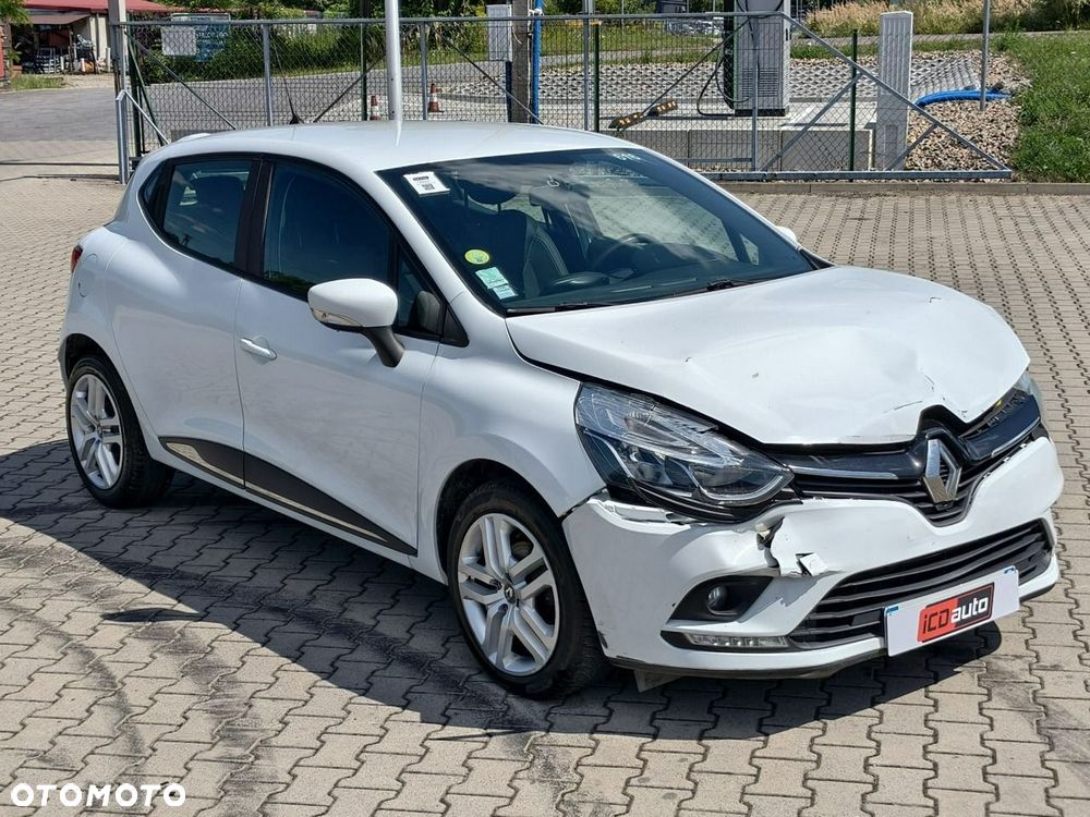 Renault Clio - 1