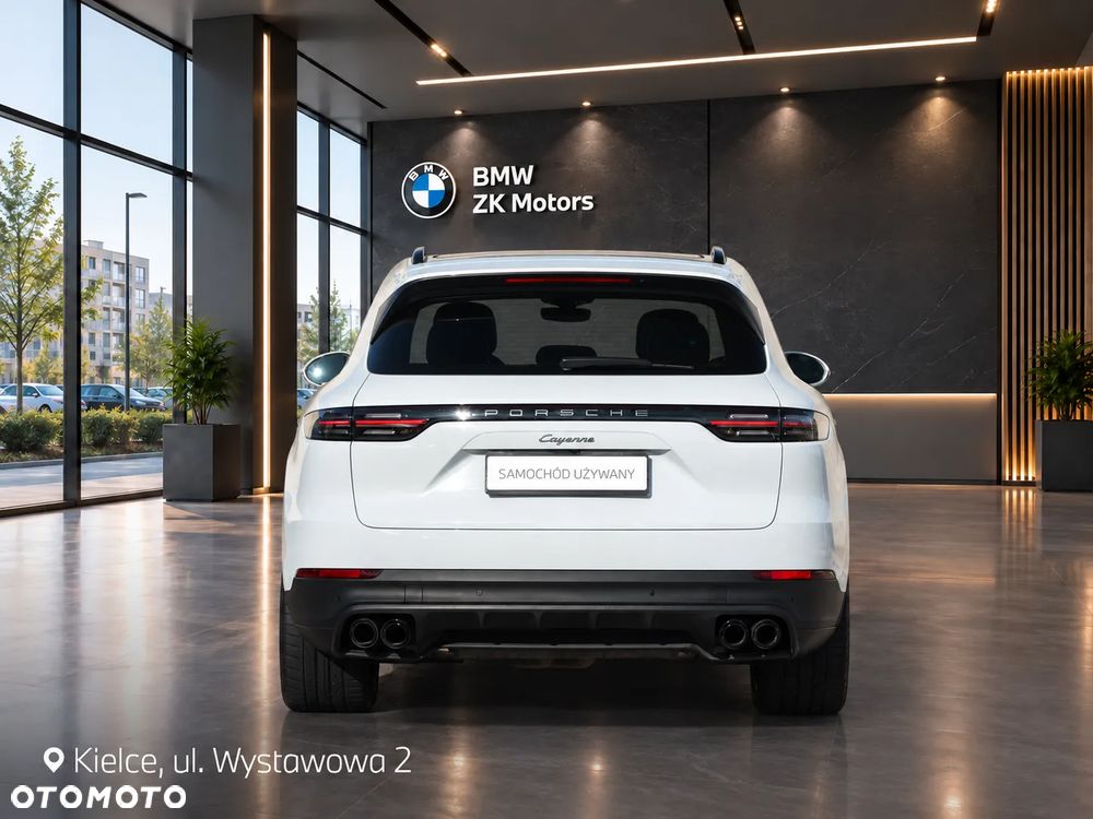 Porsche Cayenne - 12
